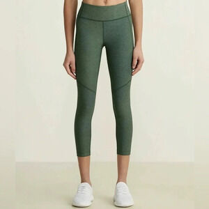 New Outdoor Voices 3/4 Warmup Leggings XS Hunter Green Activewear Women’s NWT